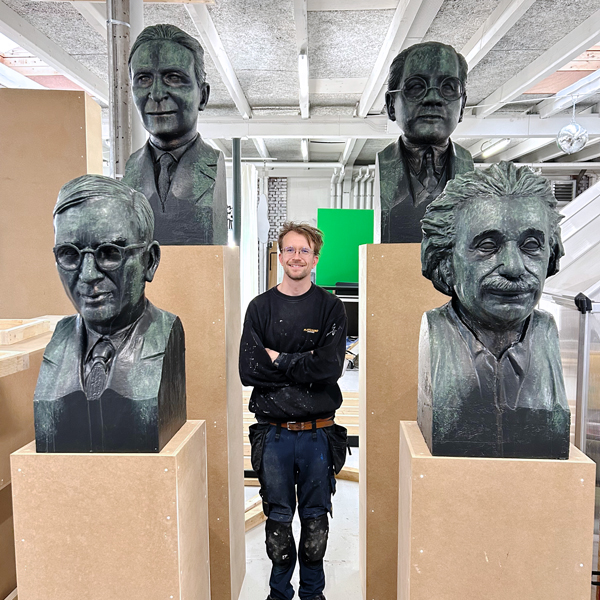 united-minds_process-statues