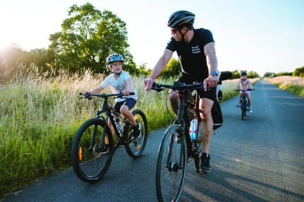 Family Biking Content_Images_1200x800px